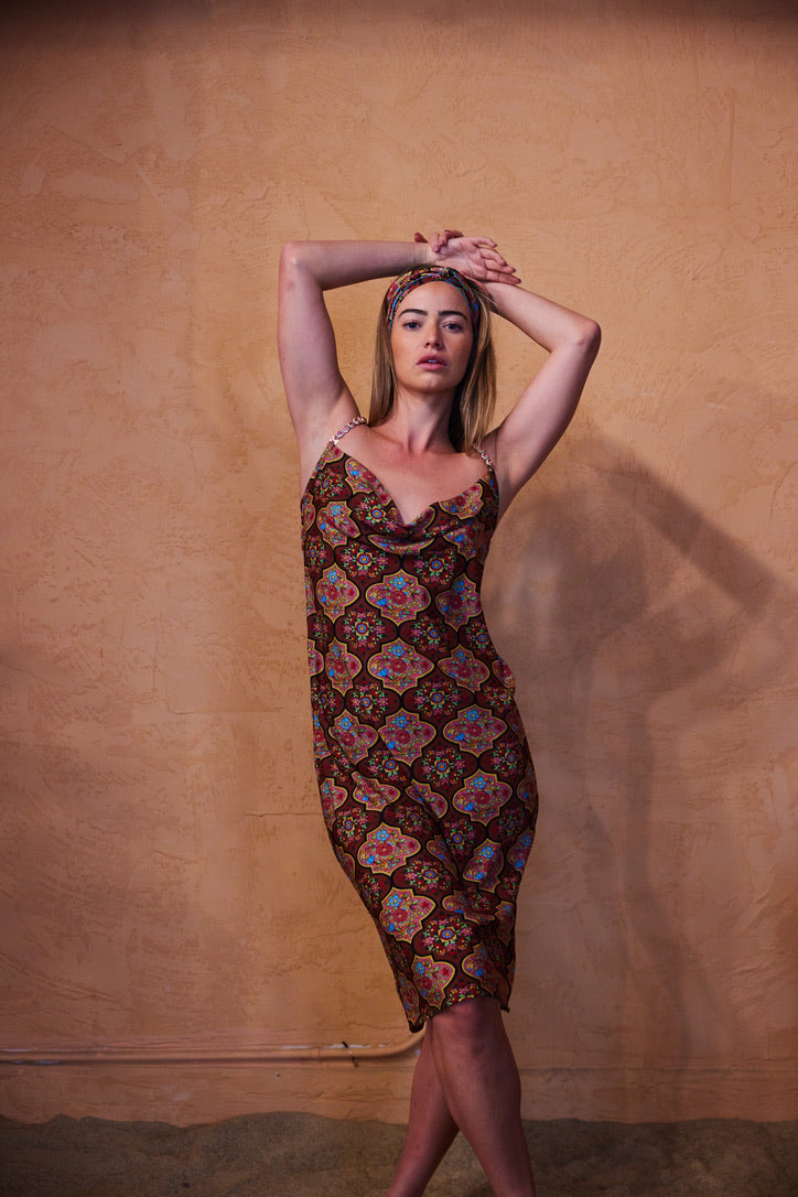 mira midi dress Vix: Mira Midi Dress (VR252117) XL